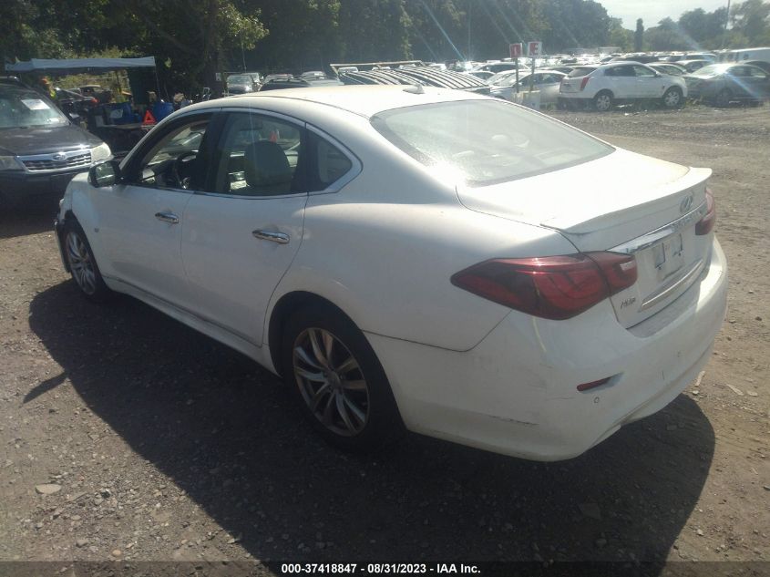 2015 INFINITI Q70 JN1BY1AR1FM562238