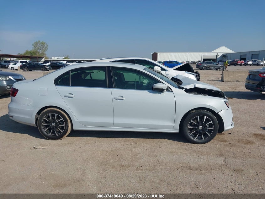 VIN 3VWB67AJ0HM320805 2017 VOLKSWAGEN JETTA 1.4T SE