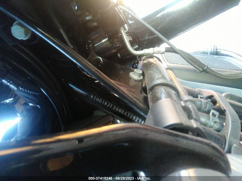 2022 HARLEY-DAVIDSON FLTRK - 1HD1KZF25NB632529