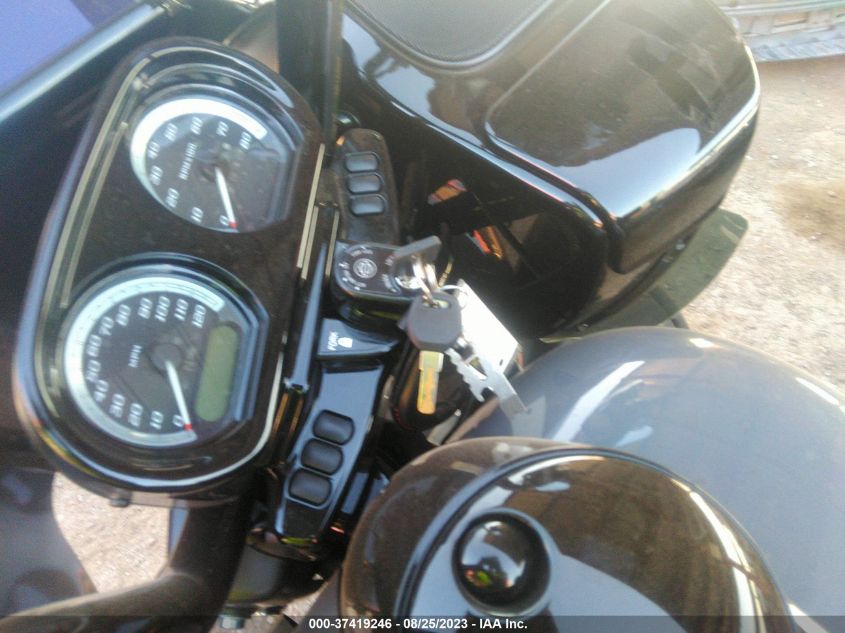 2022 HARLEY-DAVIDSON FLTRK - 1HD1KZF25NB632529