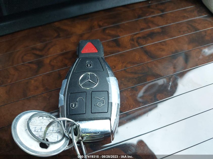 2015 MERCEDES-BENZ GL-CLASS GL 550 4JGDF7DE2FA528555