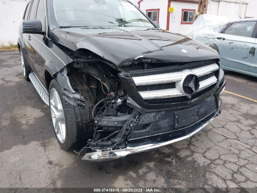 2015 MERCEDES-BENZ GL-CLASS GL 550 4JGDF7DE2FA528555