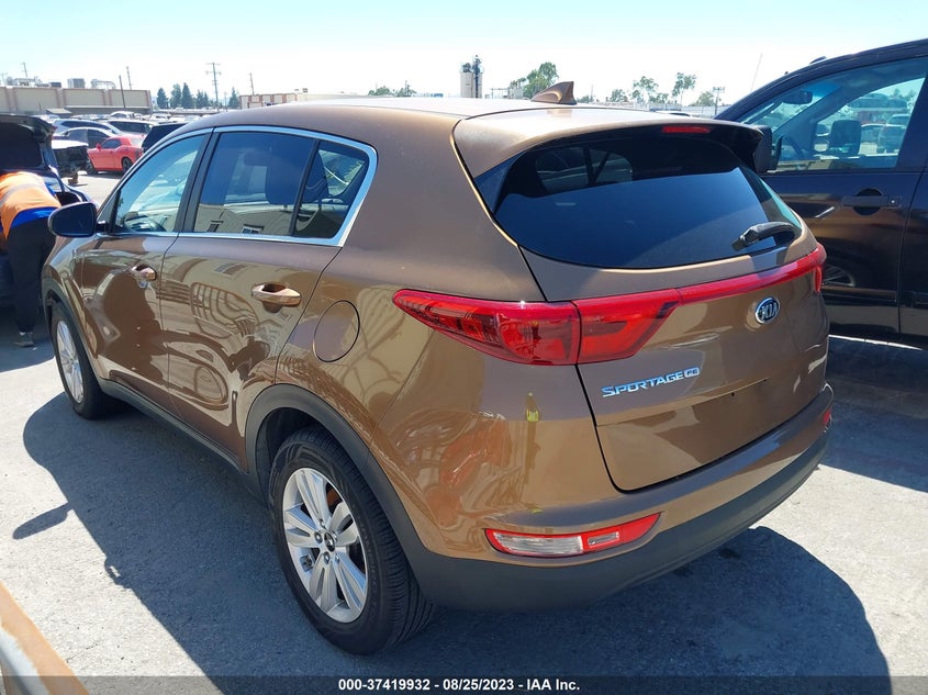 VIN KNDPM3ACXH7123370 2017 KIA SPORTAGE LX