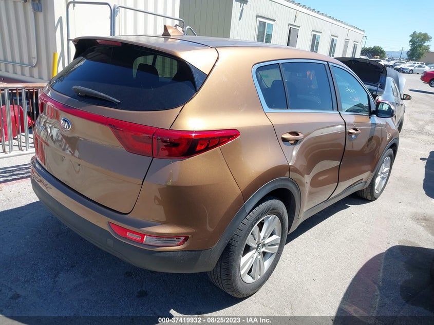 VIN KNDPM3ACXH7123370 2017 KIA SPORTAGE LX