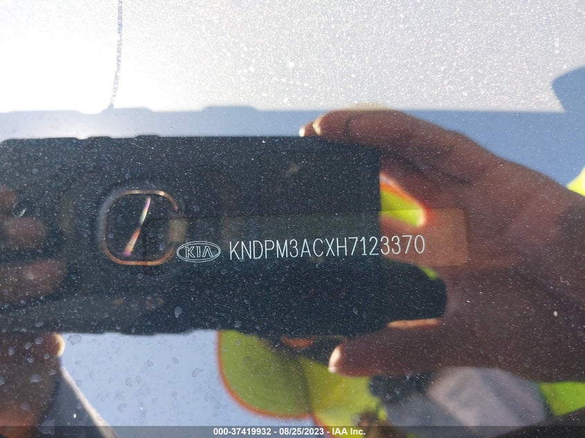 VIN KNDPM3ACXH7123370 2017 KIA SPORTAGE LX