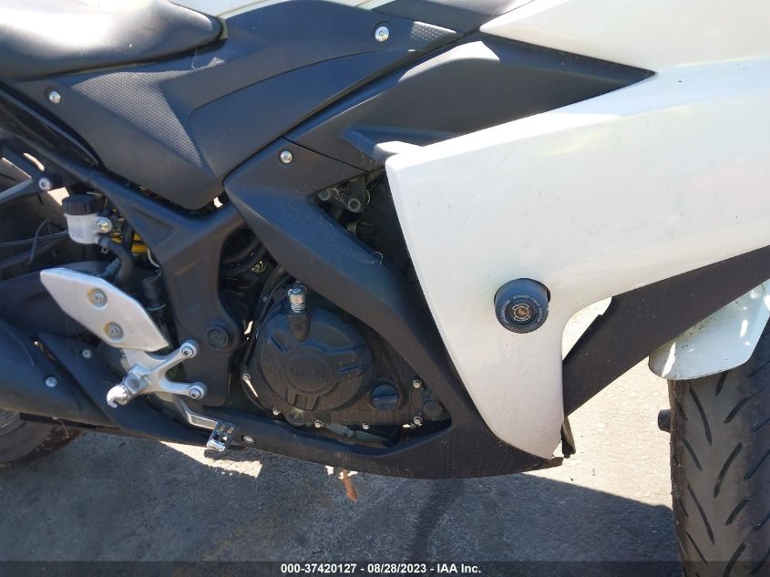 2017 YAMAHA YZFR3 A MH3RH15Y7HK002236