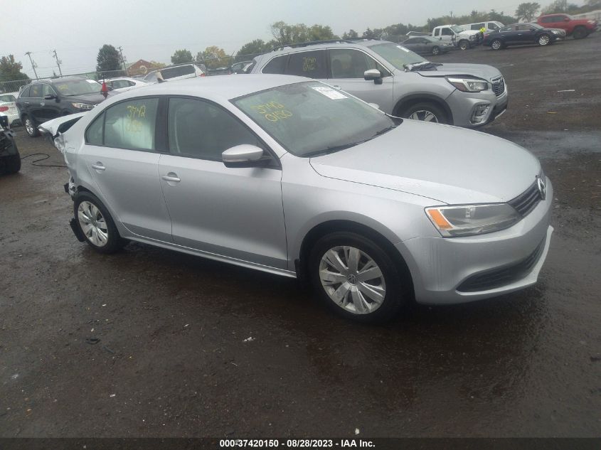 2014 VOLKSWAGEN JETTA SEDAN SE - 3VWD17AJXEM215644