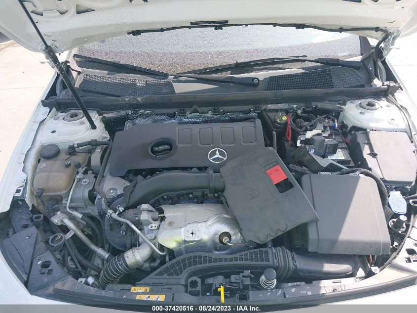 2019 MERCEDES-BENZ A 220 WDD3G4EB8KW005415