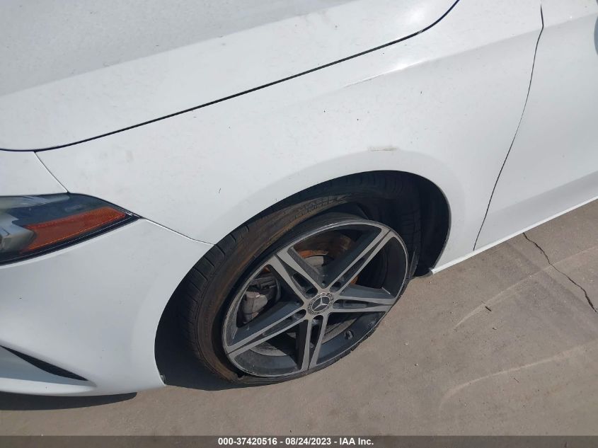 2019 MERCEDES-BENZ A 220 WDD3G4EB8KW005415