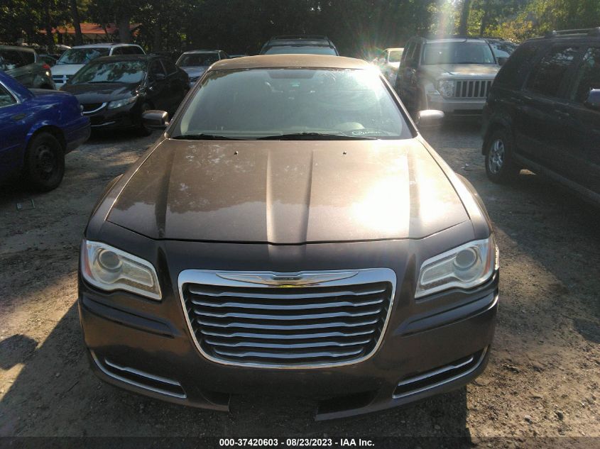 2013 CHRYSLER 300 - 2C3CCAAG4DH542861