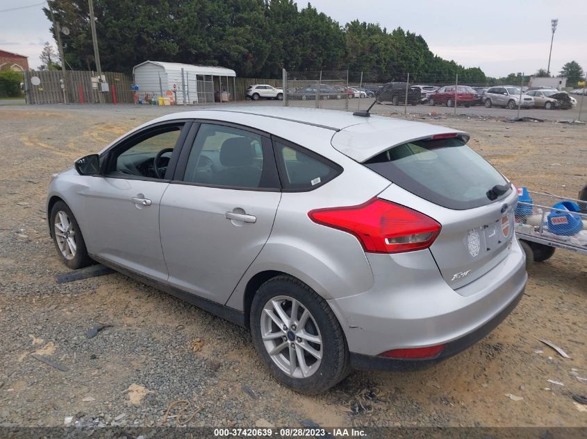 2015 FORD FOCUS SE - 1FADP3K22FL288646