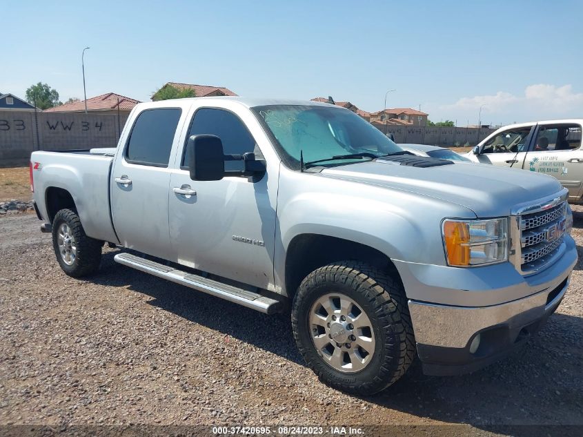 2014 GMC SIERRA 2500HD SLT - 1GT121C88EF171976