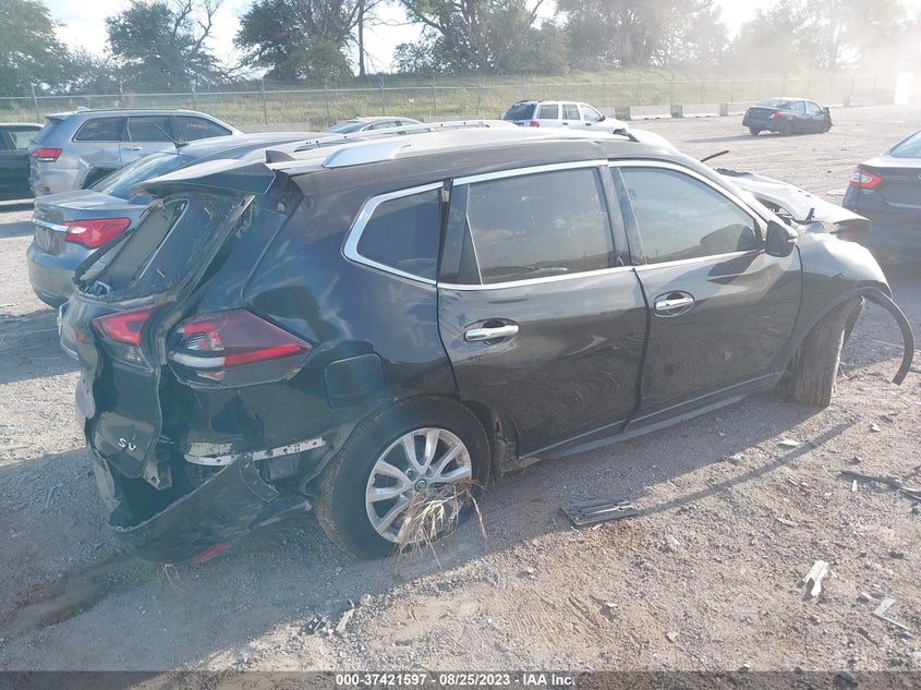 VIN KNMAT2MT9JP514305 2018 NISSAN ROGUE SV