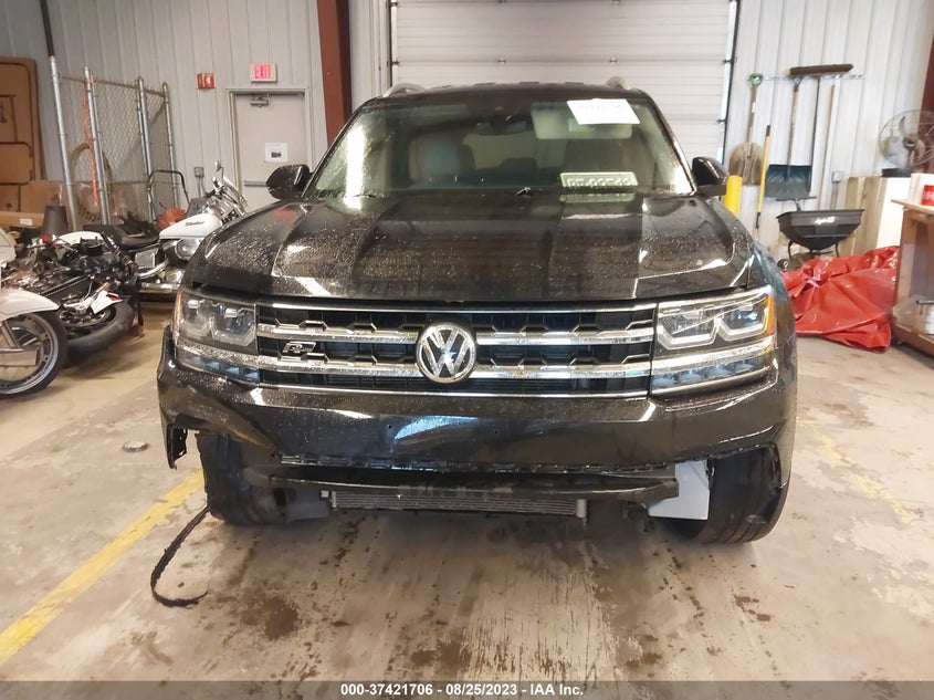 VIN 1V2XR2CA7KC516747 2019 VOLKSWAGEN ATLAS SE