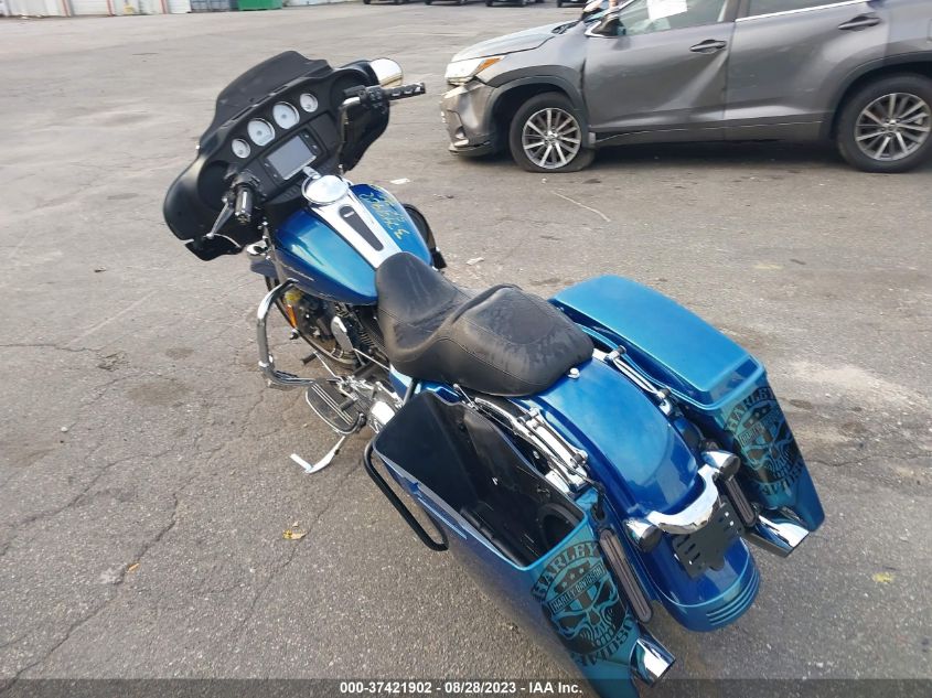 2014 HARLEY-DAVIDSON FLHX STREET GLIDE - 1HD1KBM16EB604689