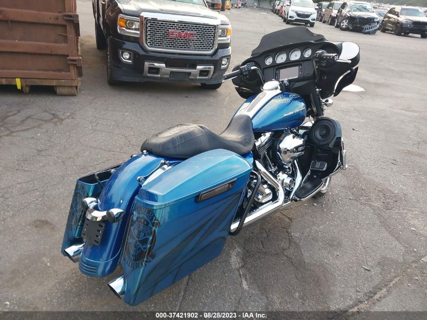 2014 HARLEY-DAVIDSON FLHX STREET GLIDE - 1HD1KBM16EB604689
