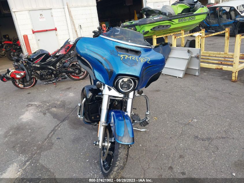 2014 HARLEY-DAVIDSON FLHX STREET GLIDE - 1HD1KBM16EB604689