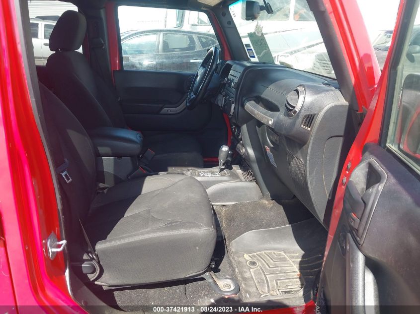 2016 JEEP WRANGLER UNLIMITED SPORT - 1C4BJWDG6GL160294