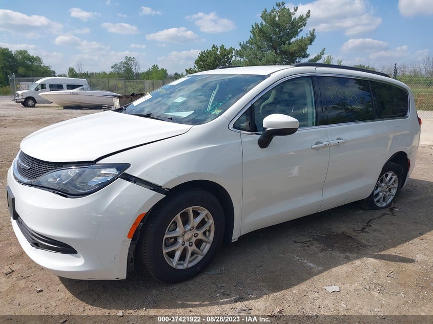 VIN 2C4RC1DG9LR172744 2020 CHRYSLER VOYAGER LXI