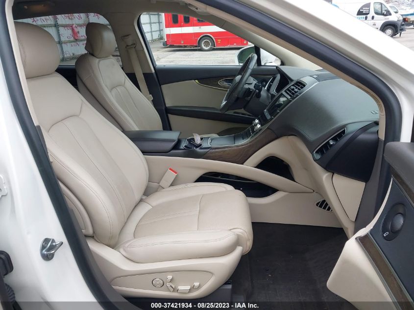 2019 LINCOLN NAUTILUS RESERVE - 2LMPJ8L90KBL17816