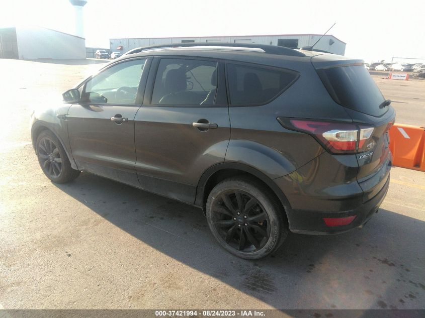 2017 FORD ESCAPE SE - 1FMCU9GD0HUB43528