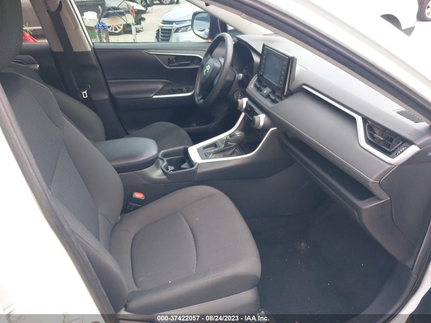 VIN 2T3H1RFV5KC021479 2019 TOYOTA RAV4 LE