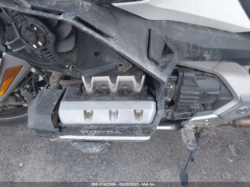 2018 HONDA GL1800 D JH2SC7956JK001500