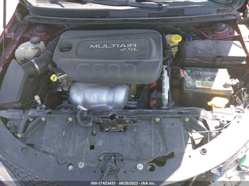 2015 CHRYSLER 200 C - 1C3CCCCB4FN575799