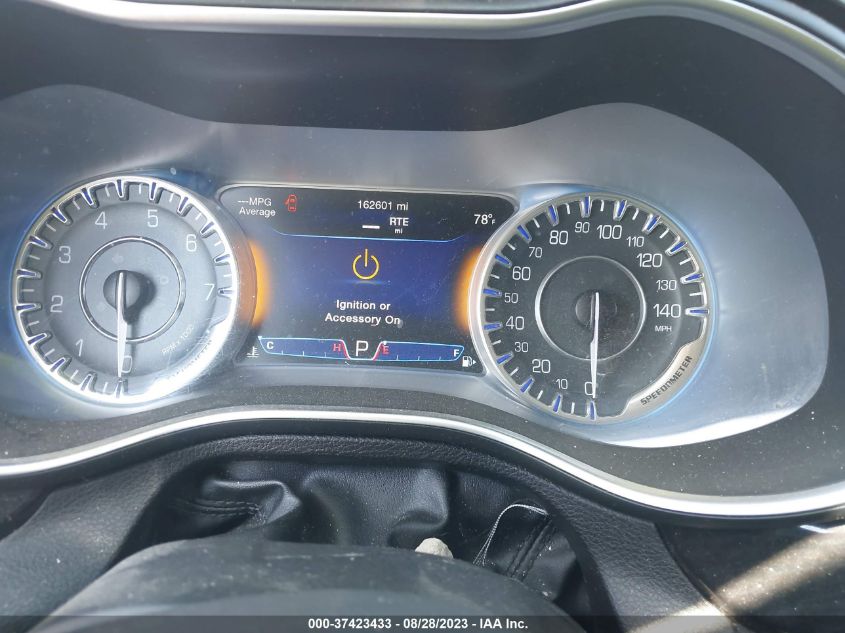 2015 CHRYSLER 200 C - 1C3CCCCB4FN575799