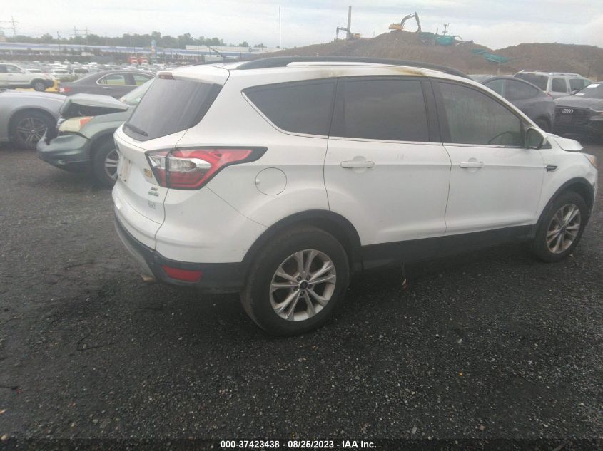 2017 FORD ESCAPE SE - 1FMCU9GD9HUC83335