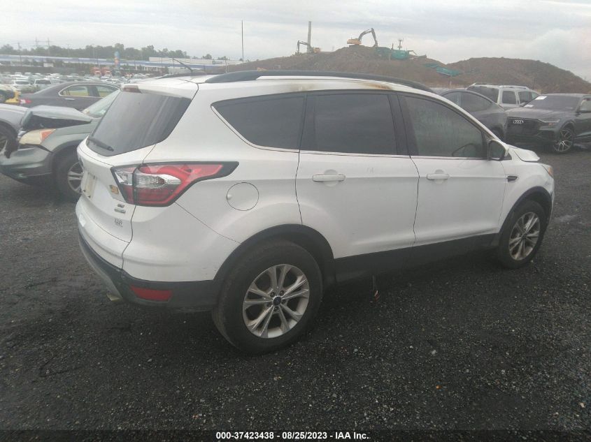 2017 FORD ESCAPE SE - 1FMCU9GD9HUC83335