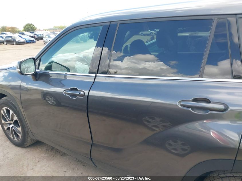 2021 TOYOTA HIGHLANDER XLE - 5TDGZRAH0MS041230