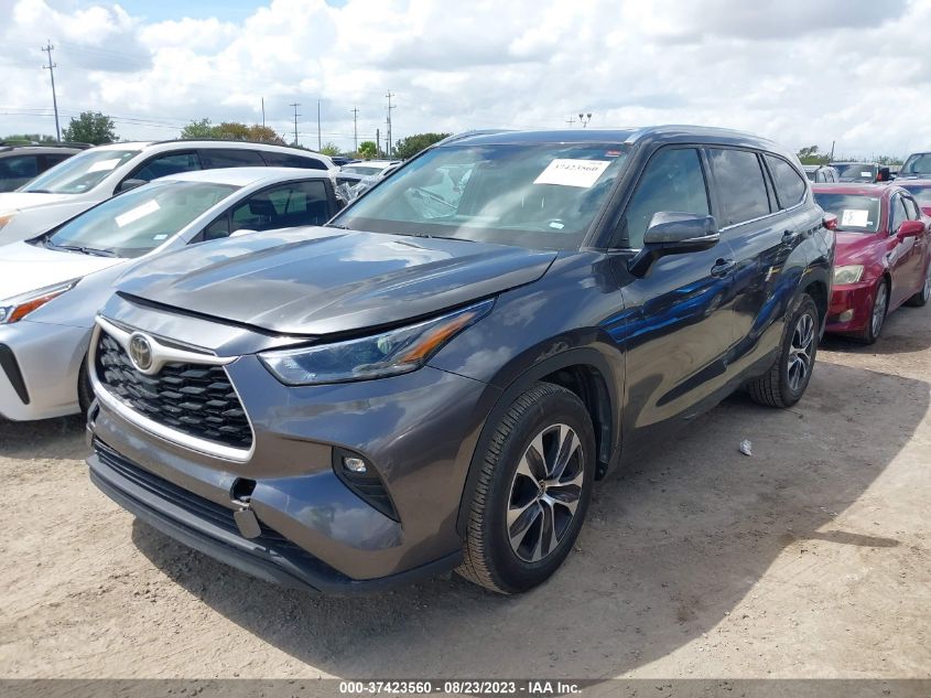2021 TOYOTA HIGHLANDER XLE - 5TDGZRAH0MS041230