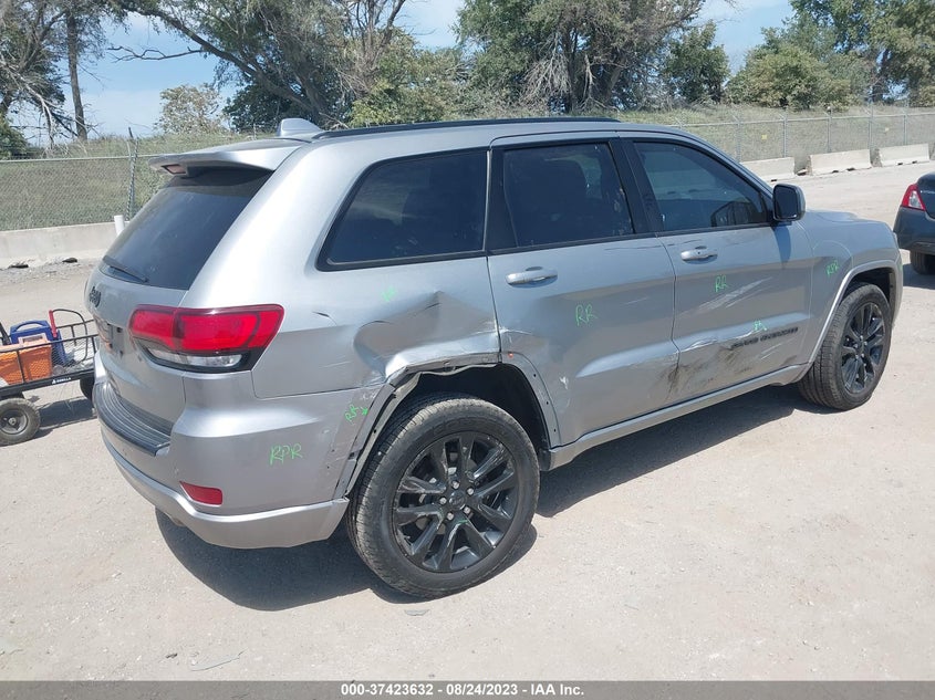 VIN 1C4RJFAG8HC714746 2017 JEEP GRAND CHEROKEE ALTITUDE