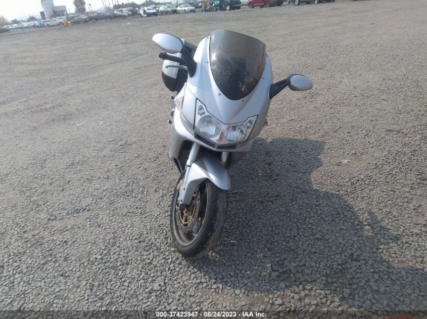 2004 DUCATI ST3 ZDM1TBBS24B000490