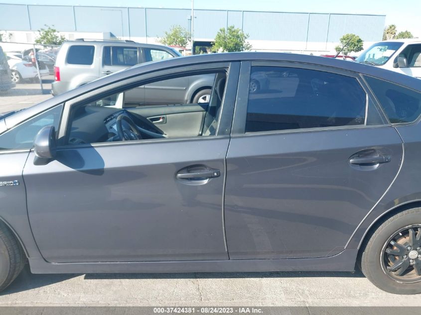 2015 TOYOTA PRIUS FOUR - JTDKN3DU6F1982600