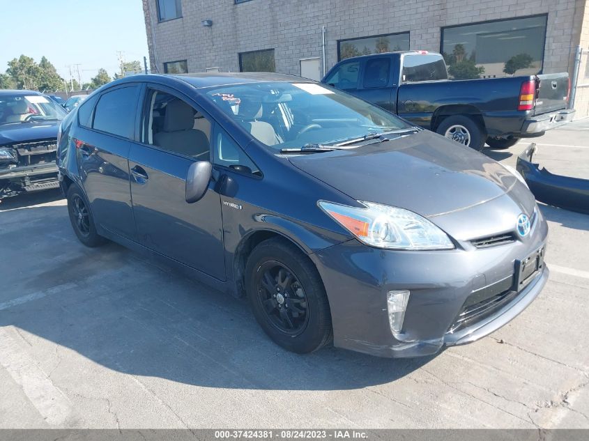 2015 TOYOTA PRIUS FOUR - JTDKN3DU6F1982600