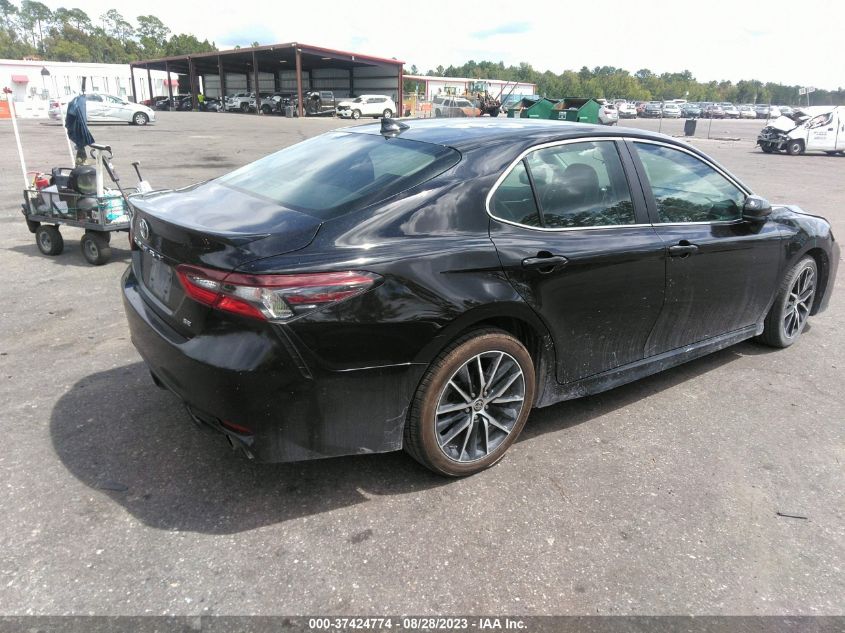 2021 TOYOTA CAMRY SE - 4T1G11AK8MU534519