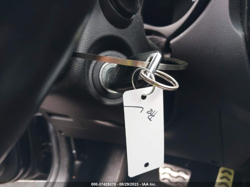 2015 KIA SOUL + - KNDJP3A57F7776279