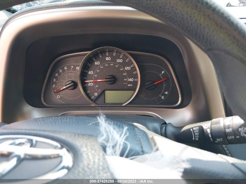 2015 TOYOTA RAV4 XLE - JTMRFREV6FD116786