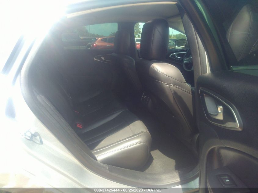 2015 CHRYSLER 200 C - 1C3CCCCG3FN501379