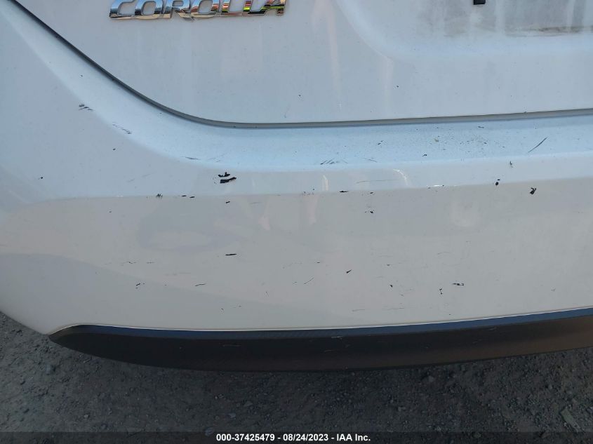 2018 TOYOTA COROLLA LE - 5YFBURHE6JP797413