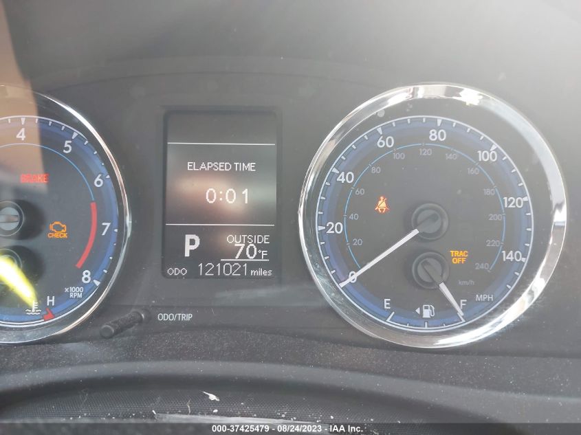 2018 TOYOTA COROLLA LE - 5YFBURHE6JP797413