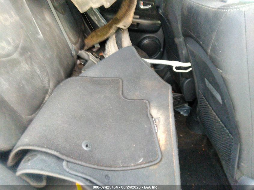 2013 KIA SOUL + - KNDJT2A67D7577423