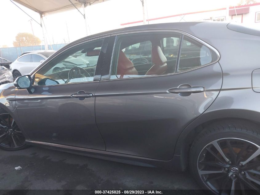 2018 TOYOTA CAMRY XSE - 4T1B61HK0JU127968