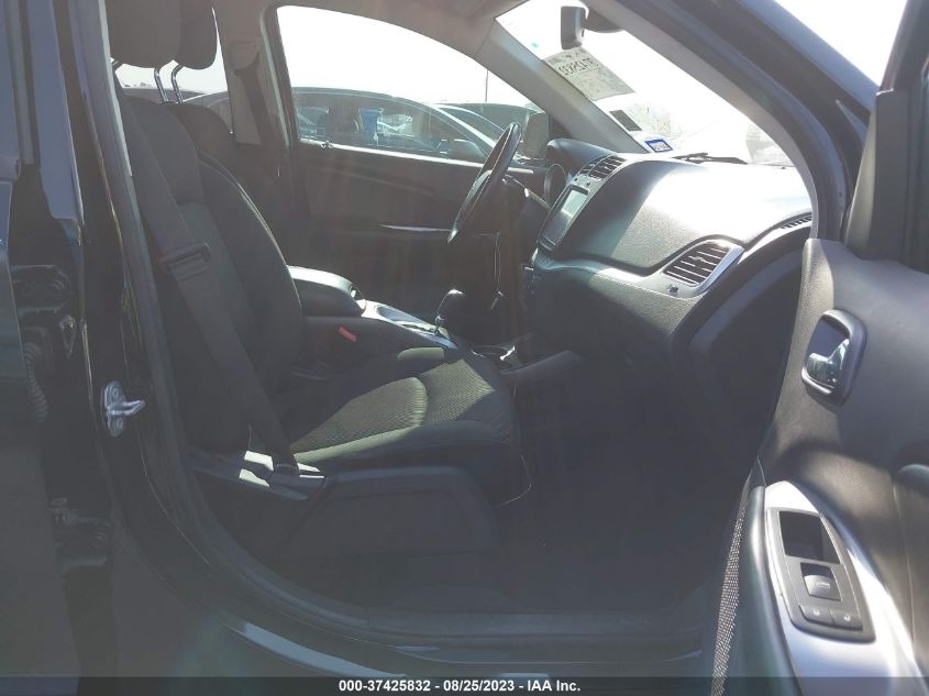 2019 DODGE JOURNEY SE - 3C4PDCBG1KT869128