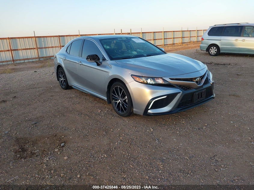 TOYOTA CAMRY SE 2022