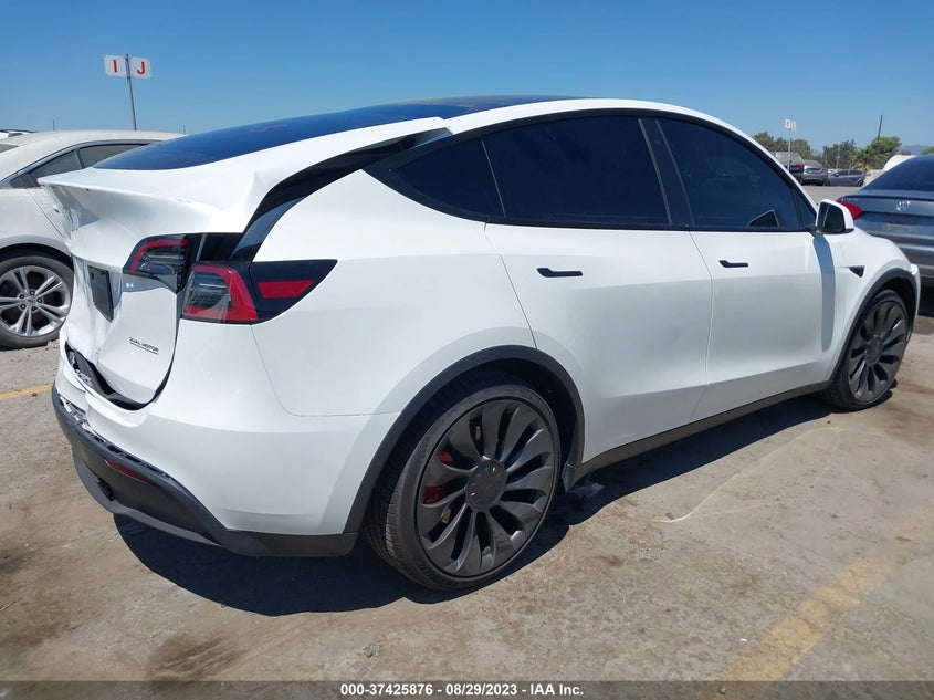 VIN 7SAYGDEF7PF763019 2023 TESLA MODEL Y