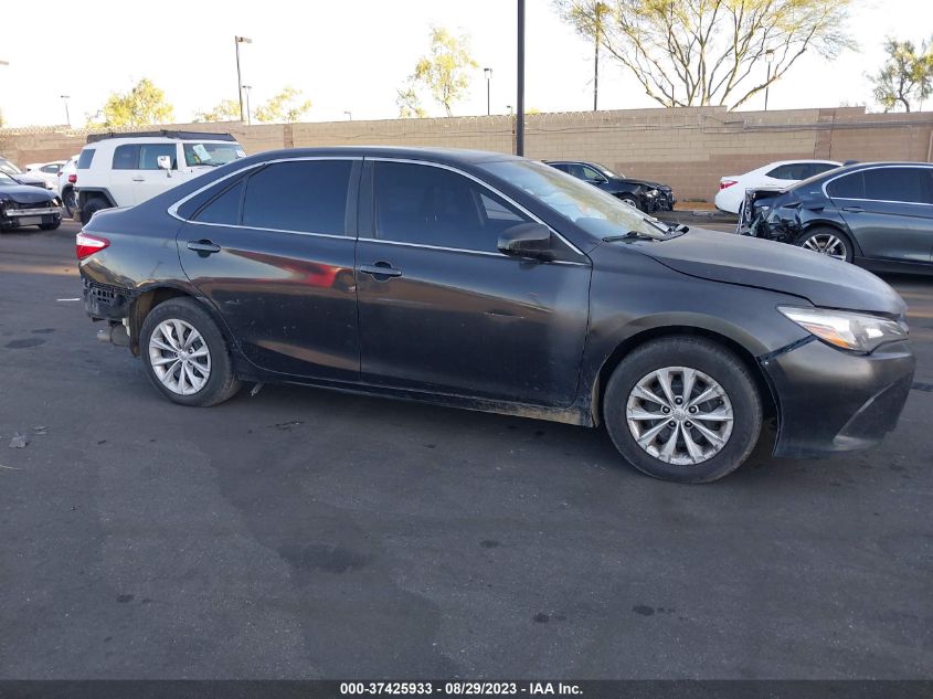 2015 TOYOTA CAMRY SE - 4T1BF1FK7FU067035