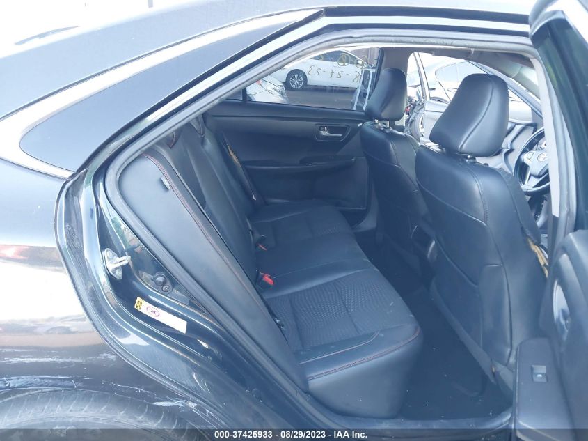 2015 TOYOTA CAMRY SE - 4T1BF1FK7FU067035